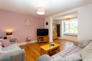 Sitting Room- click for photo gallery